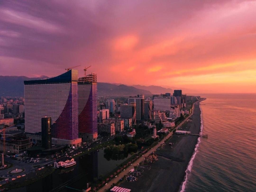 Orbi Twin Tower Batumi Exteriér fotografie